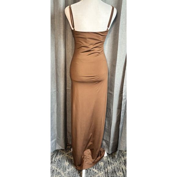 Beginning Boutique NWT Jacinta Brown Maxi Dress size 4 - Picture 8 of 16
